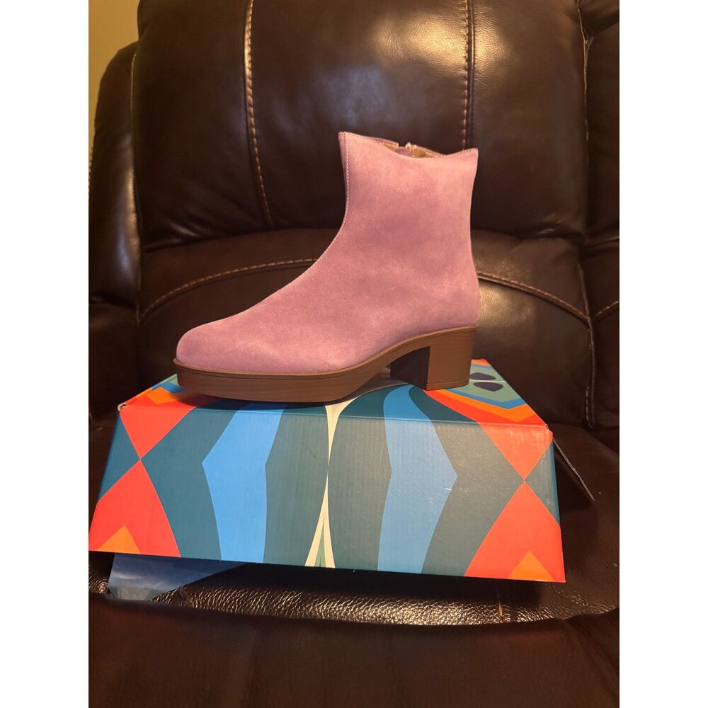 Lazo Siren ankle boots
